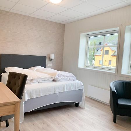 Mefjord Brygge Hotel Mefjordvær Екстериор снимка