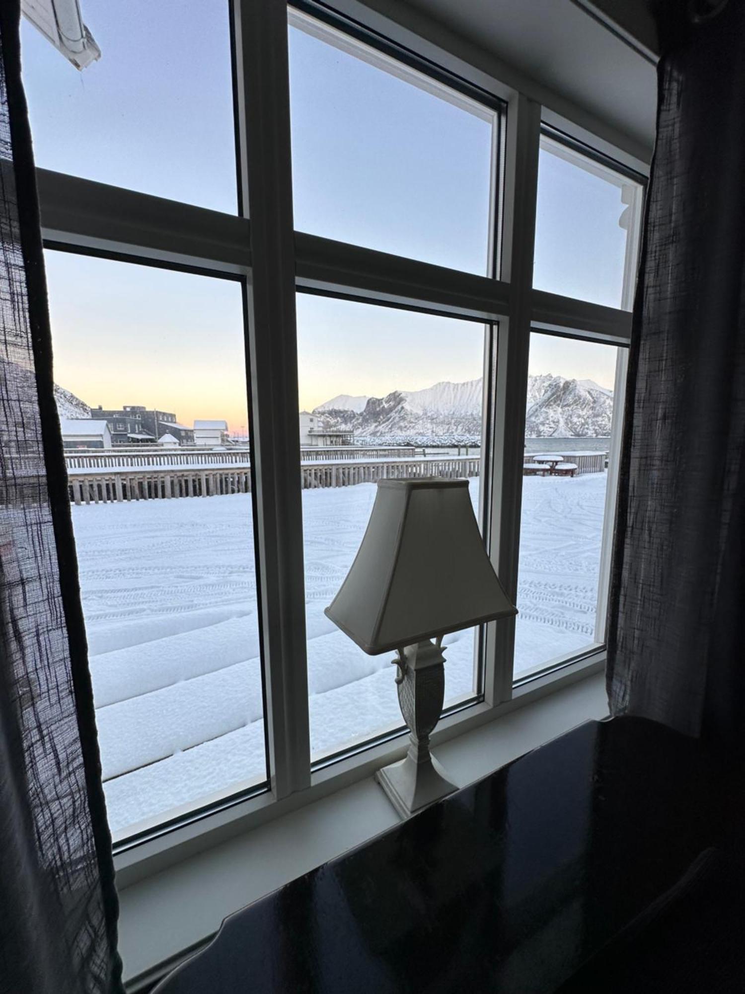 Mefjord Brygge Hotel Mefjordvær Екстериор снимка